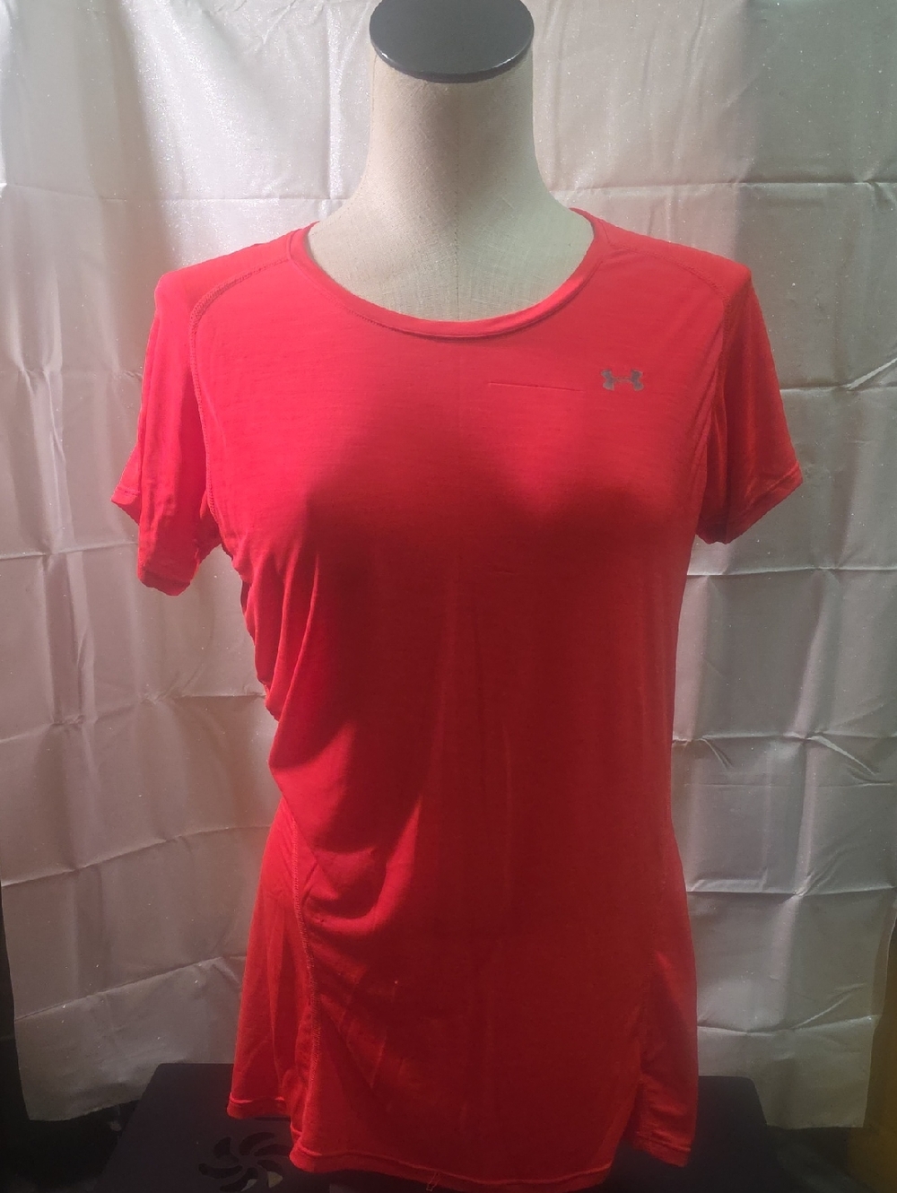 Under Armour Women's Bright Red Short Sleeve Crew Tee